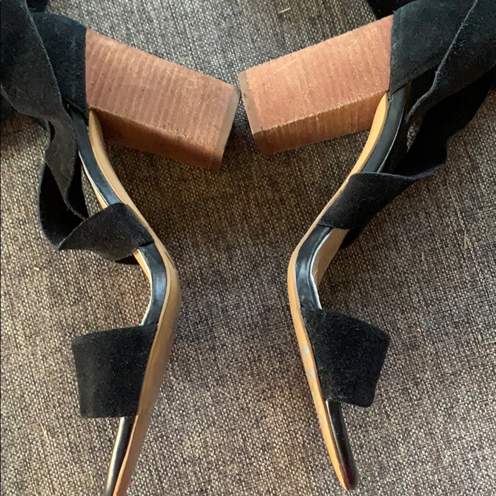Suede strap sandals - Picture 6 of 10
